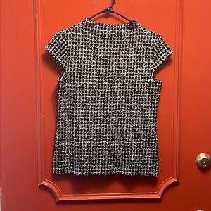 Ann Taylor Black and White short sleeve tunic size small